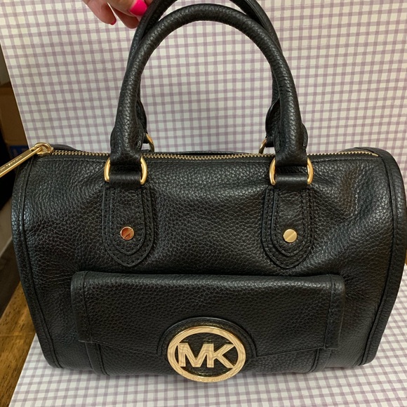 Michael Kors Handbags - Michael Kors handbag
